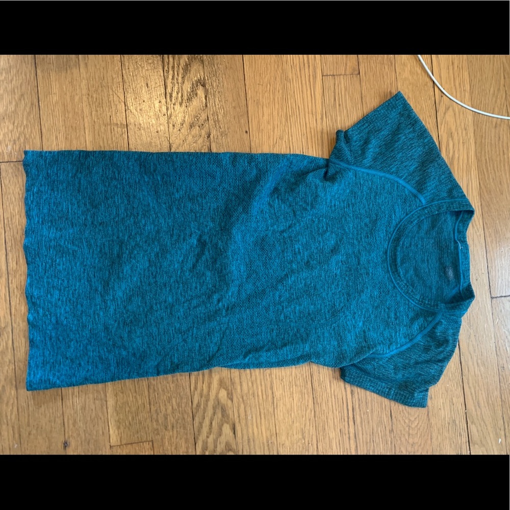 Lulu lemon swiftly tech shirt